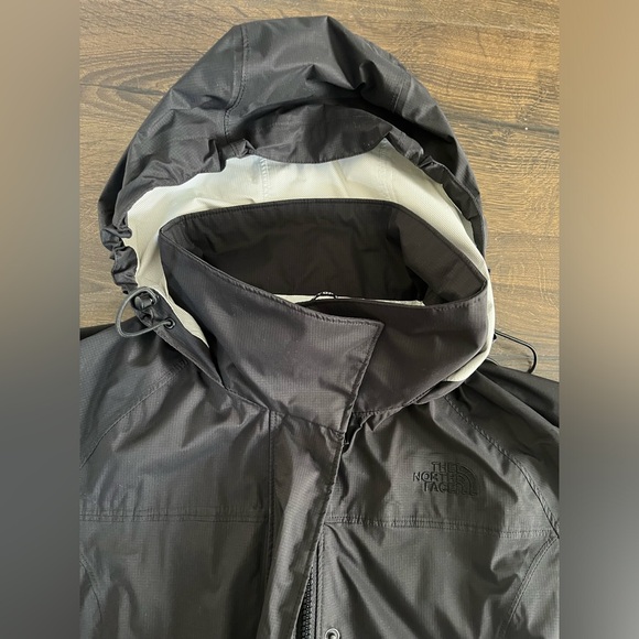 North face women’s large black rain jacket belted trench coat - Picture 8 of 13